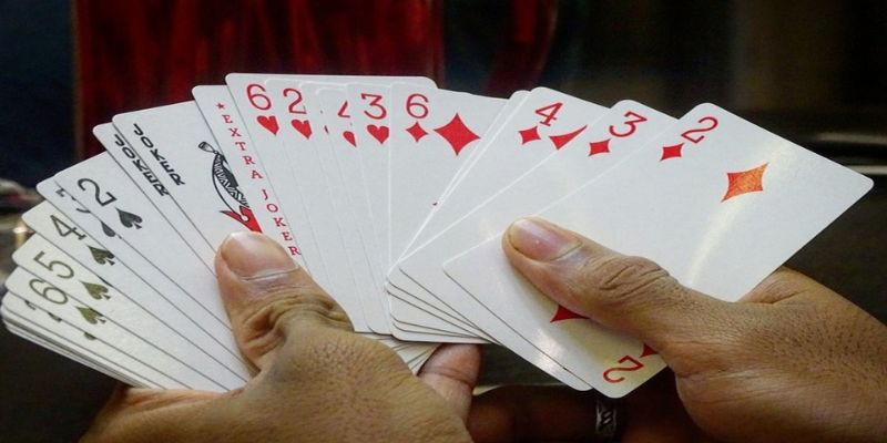 Bài rác trong Poker là gì và thuật ngữ chỉ 1 lá bài không có giá trị